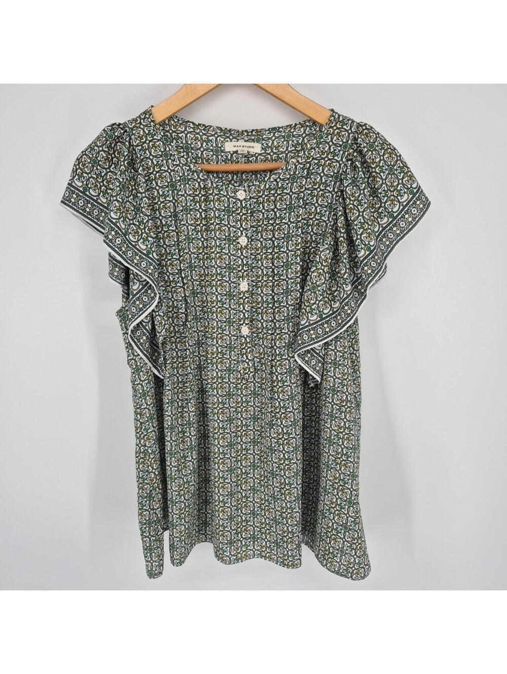 Womens Max Studio Green Floral Flutter Sleeve Blouse Size L  1/4 Button
